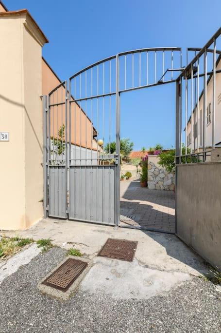 Apartmán Casa “Oasi Del Mare” Livorno Exteriér fotografie